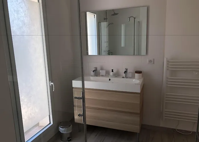 De La Dame Сен-Тропе