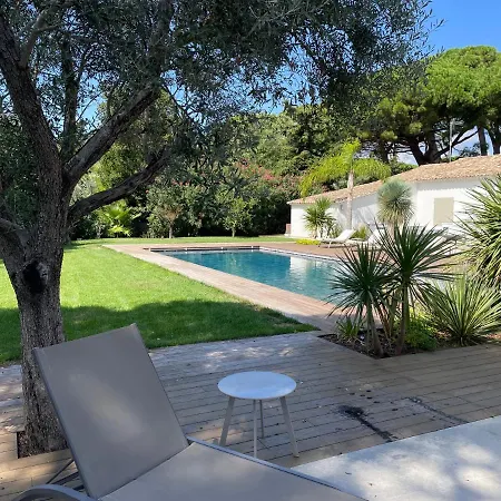 De La Dame Saint-Tropez