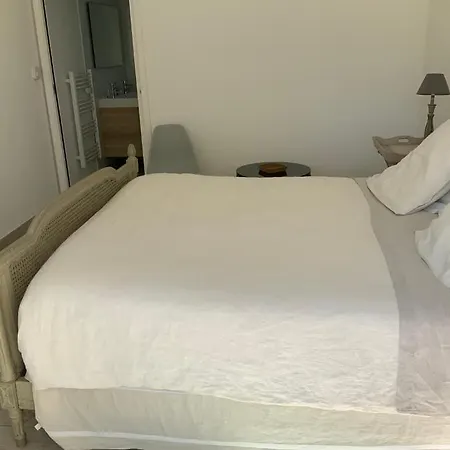 De La Dame Oda ve Kahvaltı 4*