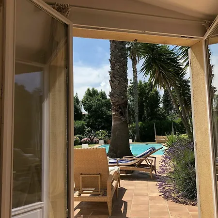 Bed & Breakfast De La Dame Saint Tropez